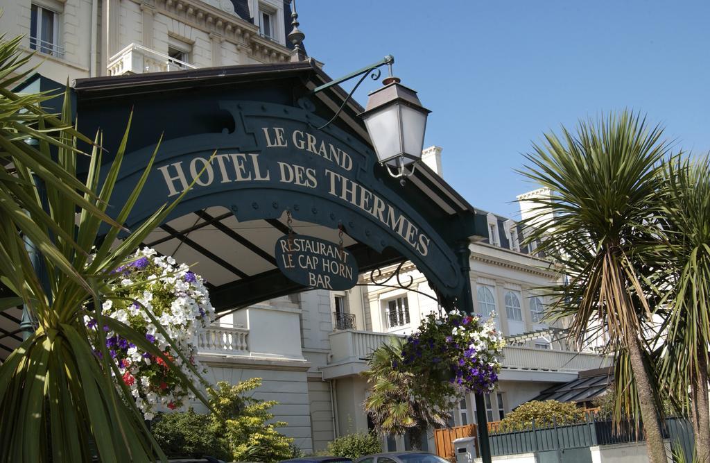 Grand Hotel Des Thermes Saint-Malo Exterior photo
